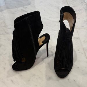 💯 authentic Christian Louboutin peep toe suede booties ankle boots